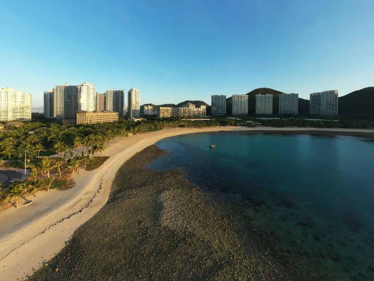 工业控制器与PLC模块在自动化产线中的选型要点分析
