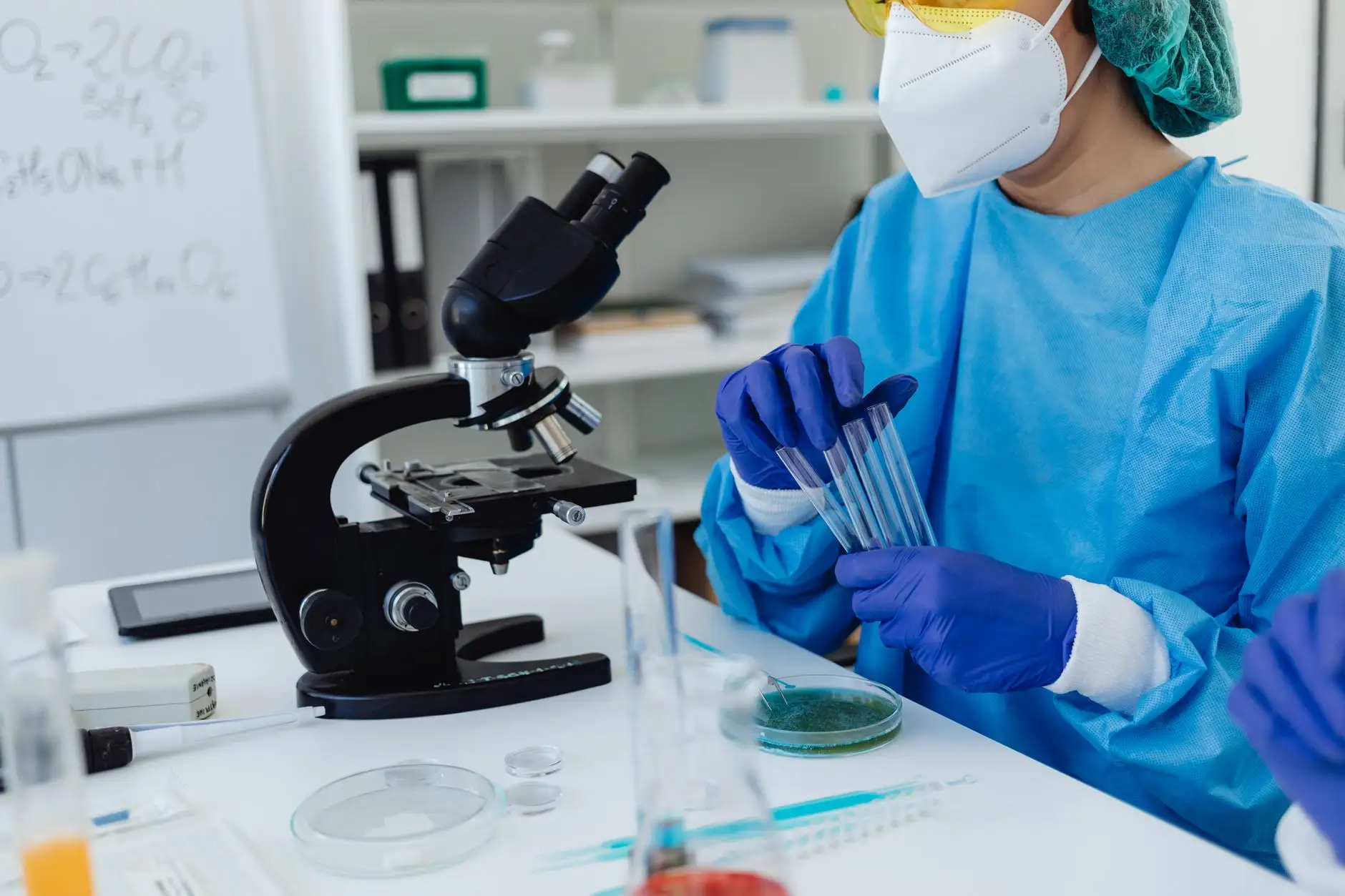 工业控制器选型要点：PLC模块在华中制造产线中的应用解析