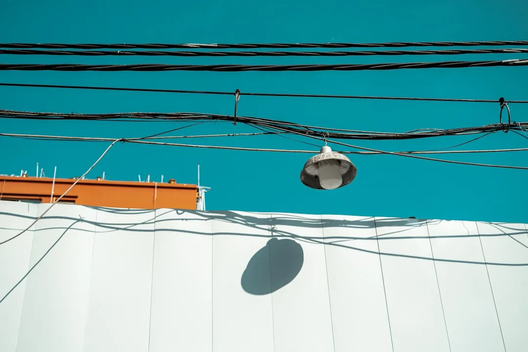 2025年工业控制器技术演进趋势与华中制造业智能化转型观察