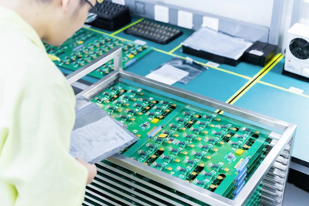 华中地区PLC模块选型要点与工业控制器性能对比分析
